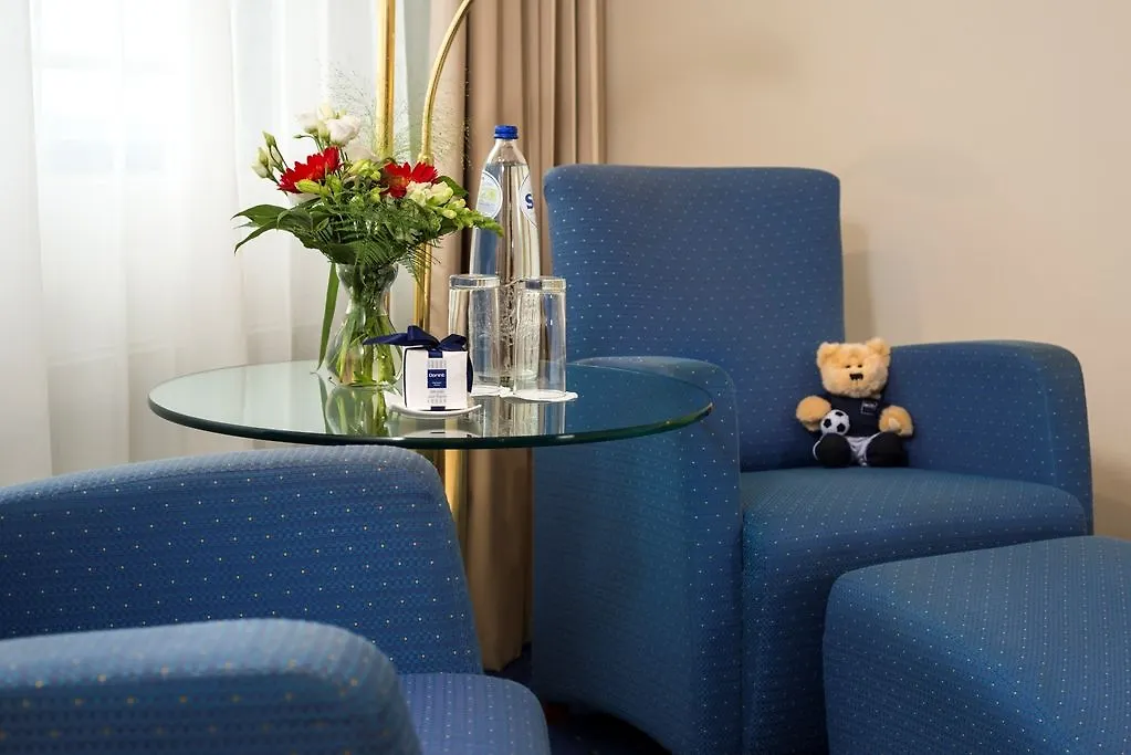 Ramada By Wyndham Amsterdam Airport Schiphol Hotel Badhoevedorp